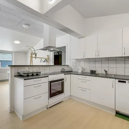 Awesome In Henne With Wifi And 1 Bedrooms * Henne Strand