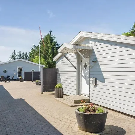 Appartamento Awesome In Henne With Wifi And 1 Bedrooms Henne Strand